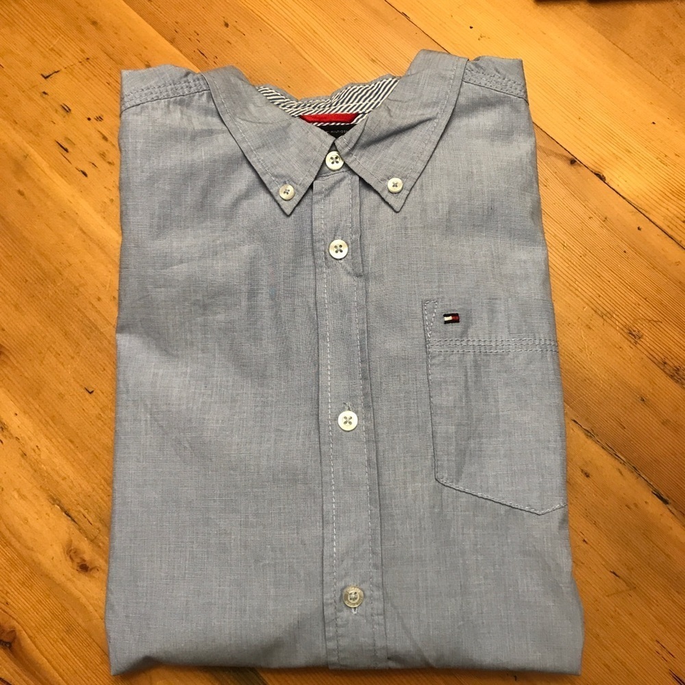 🇺🇸 Tommy Hilfiger Long Sleeve Button Down Shirt